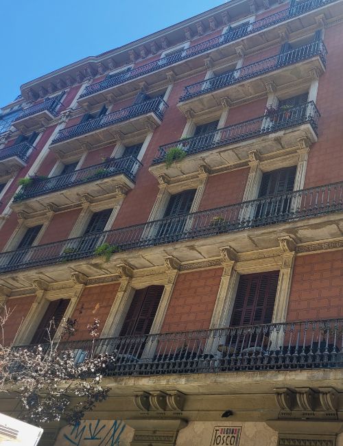 Building of Student Accomodation in the center of Barcelona