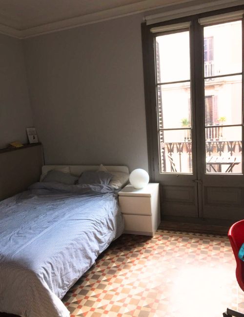 Double bed Student Accomodation in Barcelona